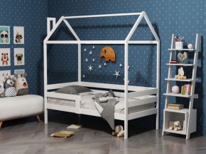 Детская кровать-домик из массива березы Соня-6 (Белый/Лак) в Набережных Челнах - naberezhnye-chelny.ok-mebel.com | фото 1